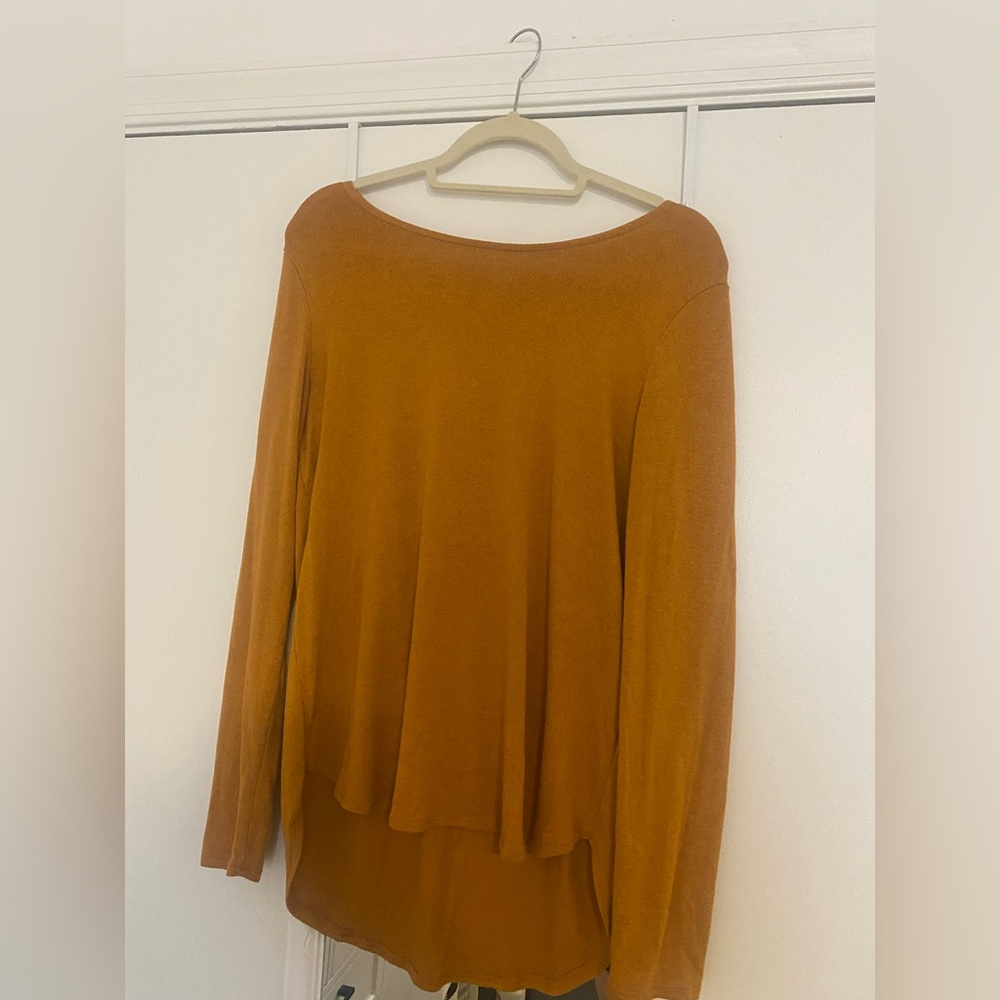 Mustard long sleeve top 🧡